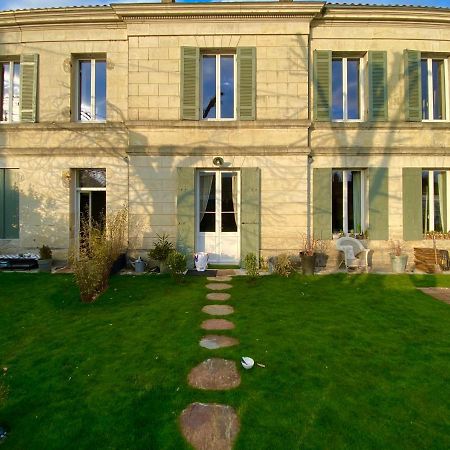 Вилла Escapade Girondine Saint-Sulpice-et-Cameyrac Экстерьер фото