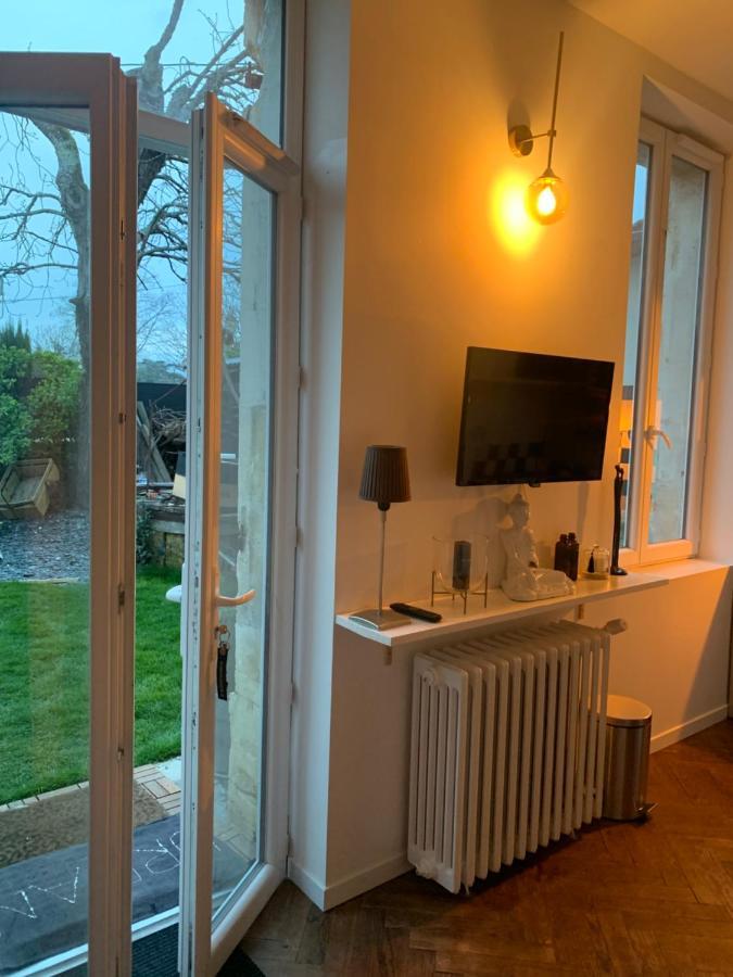 Вилла Escapade Girondine Saint-Sulpice-et-Cameyrac Экстерьер фото