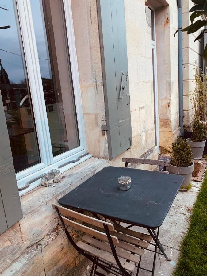 Вилла Escapade Girondine Saint-Sulpice-et-Cameyrac Экстерьер фото