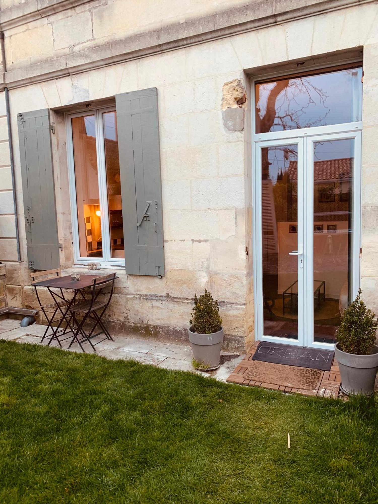 Вилла Escapade Girondine Saint-Sulpice-et-Cameyrac Экстерьер фото